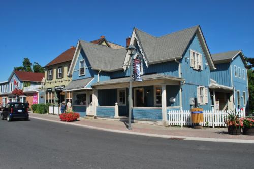 加拿大居民生活对小镇比较满意http://www.yienvisa.com/ 